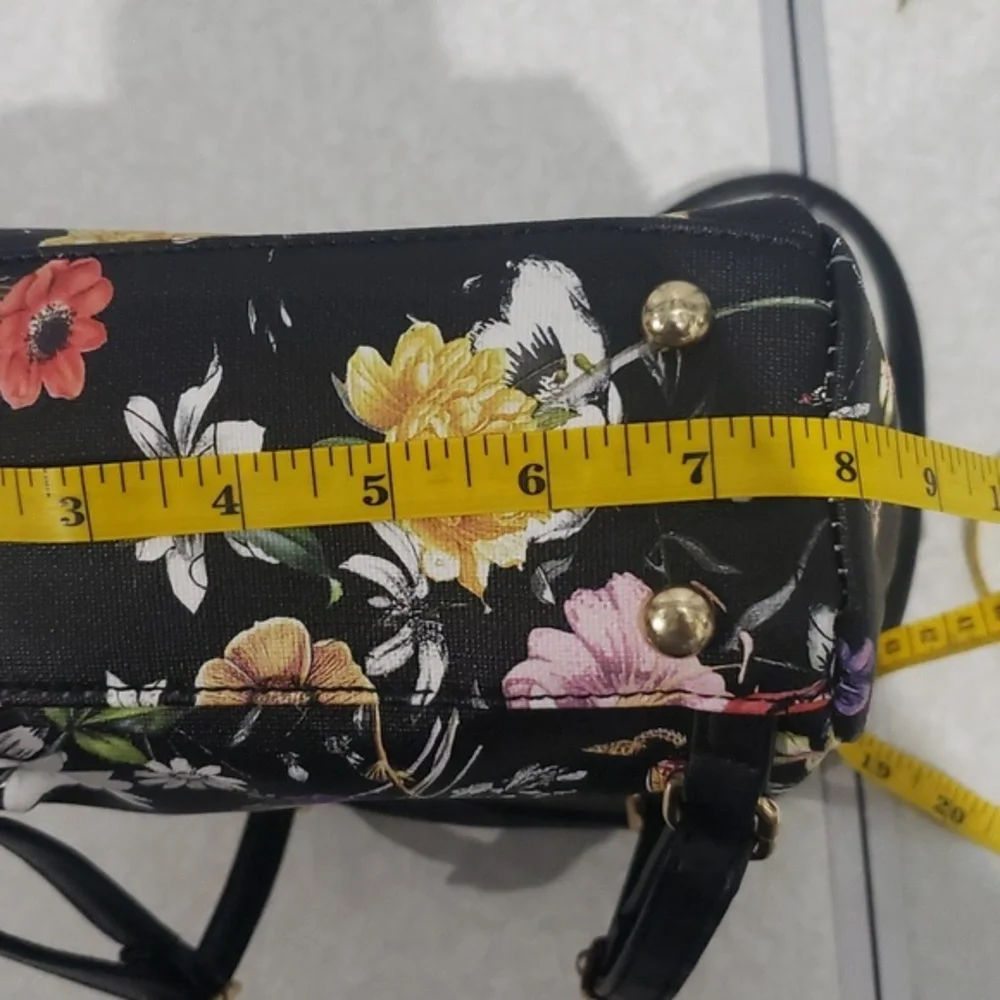 Mini backpack butterfly and flower design‎